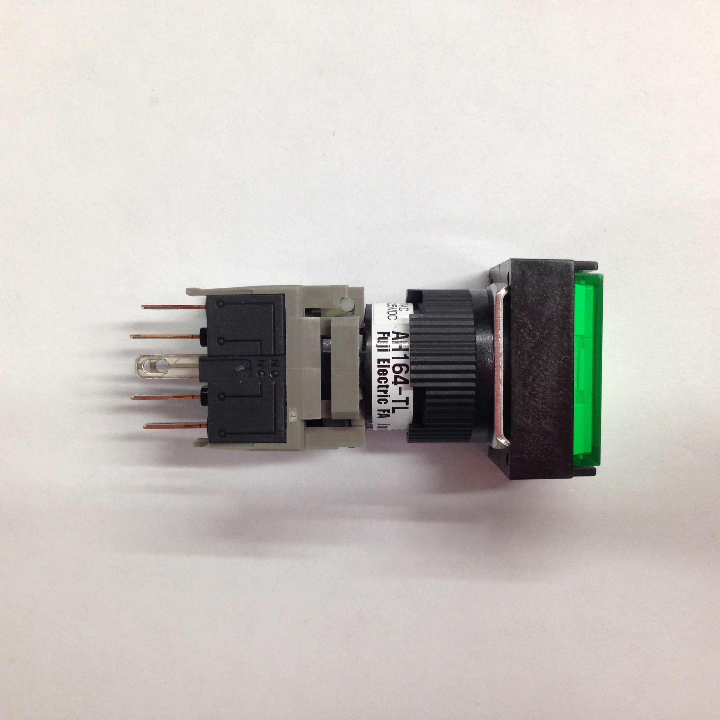 FUJI ELECTRIC AH164-TLG11E3 DPST Flush, NO/NC, PUSHBUTTON Switch